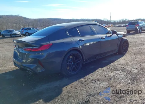 2021 BMW M8 Gran Coupe z USA, uszkodzony, nr VIN WBSGV0C08MCF18918